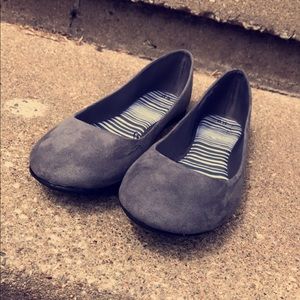 Brand New Grey Flats